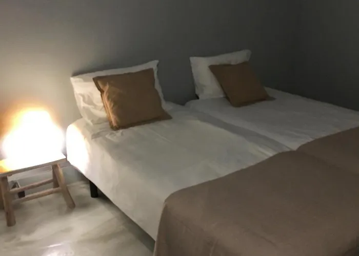 펜션 Charming 타비라